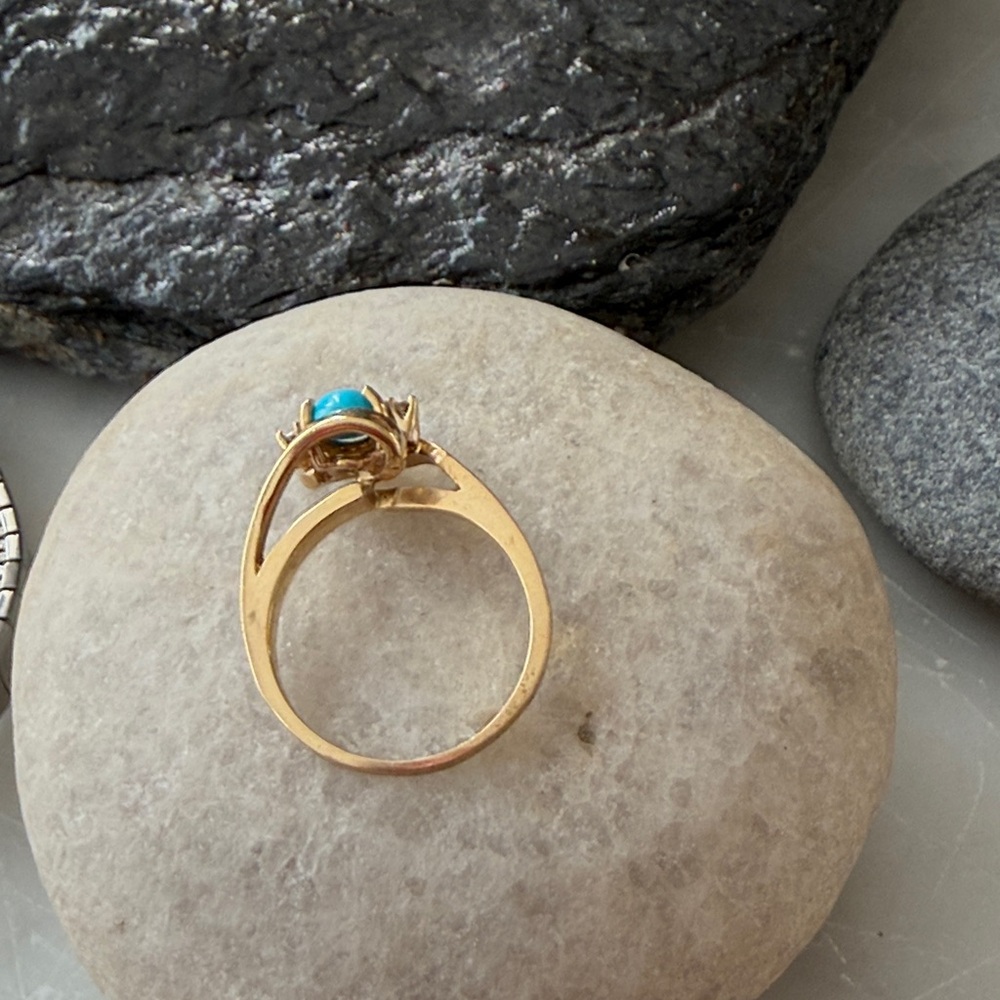Vintage 14K Gold Native American Turquoise Ring - Picture 6 of 16